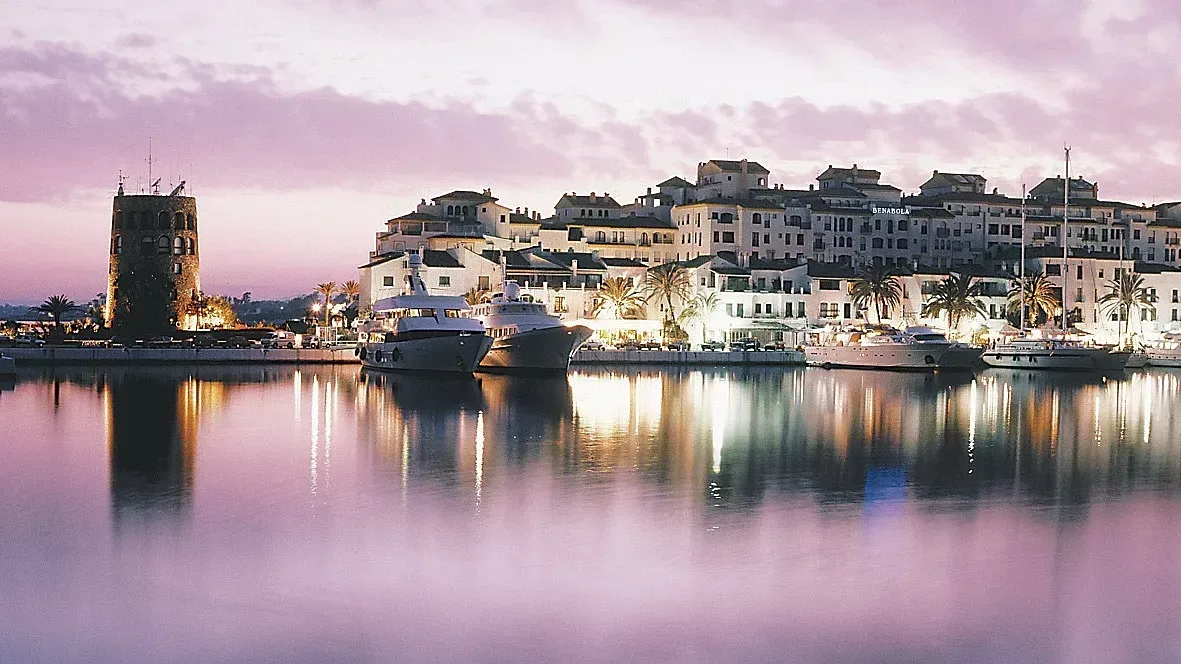 Puerto deportivo junto a Puerto Banús
